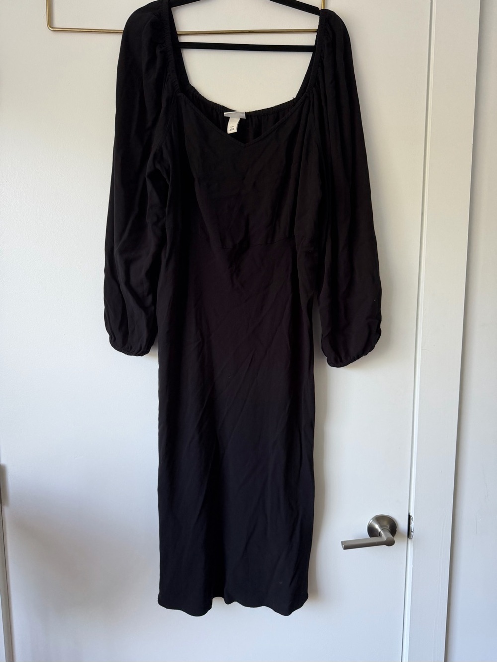 Ava & Viv Black Puff Sleeve Midi Dress